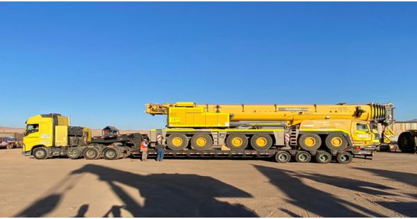 The founction of gooseneck lowboy semi trailer 