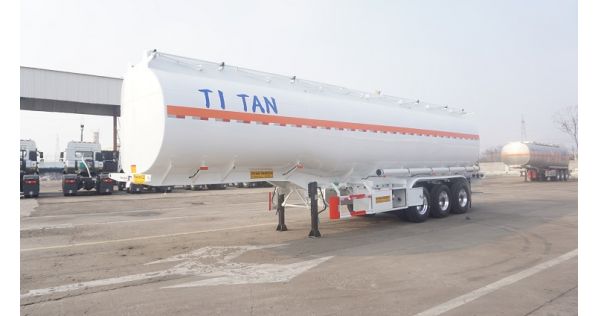 Year of  2022  new model of fuel  tanker trailer for nigeria