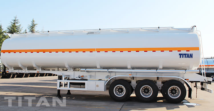 3 Axle 45000 Liters Palm Oil Tanker Trailer for Sale in Zambia