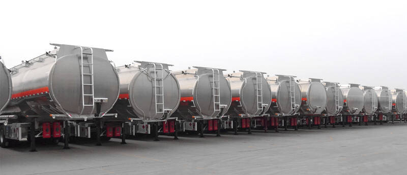 TITAN Fuel Tanker Trailer