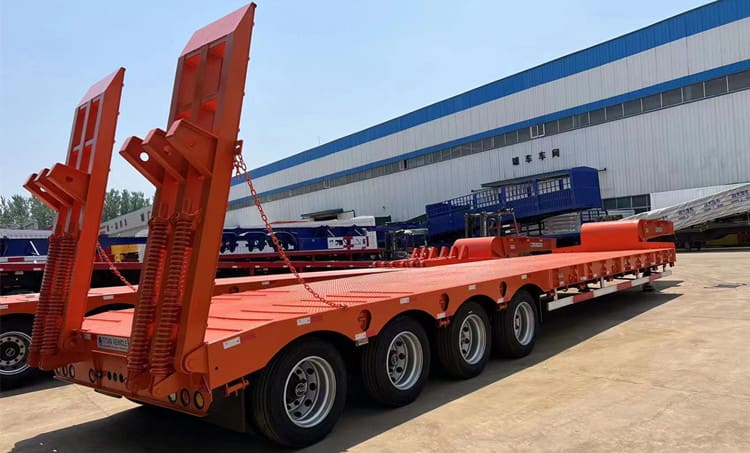 4 Axle semi low loader truck trailer 100ton for sale in Dominica