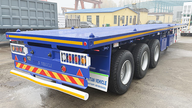 Triple Axle Flatbed Semi Truck Trailer for Sale in Guam