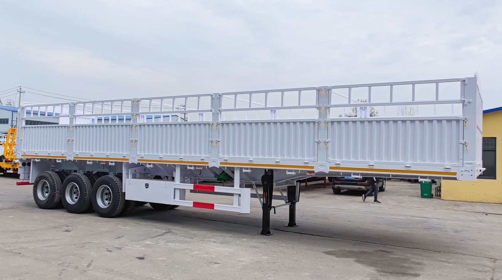 Stake Trailer | 60 Tons of Trailer Stakes for Sale in Cameroon Douala