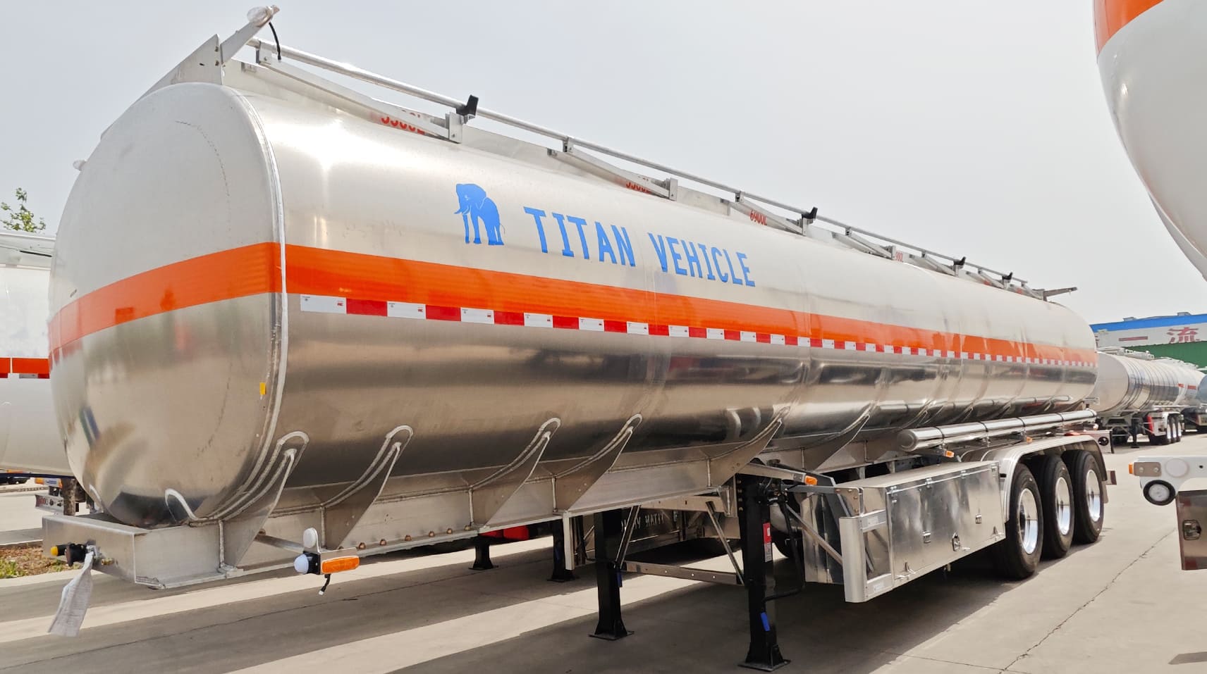 3 Axle Petrol Tanker for Sale Price in Sierra Leone