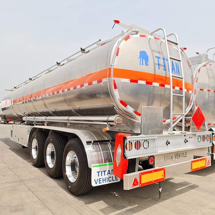 3 Axle Petrol Tanker
