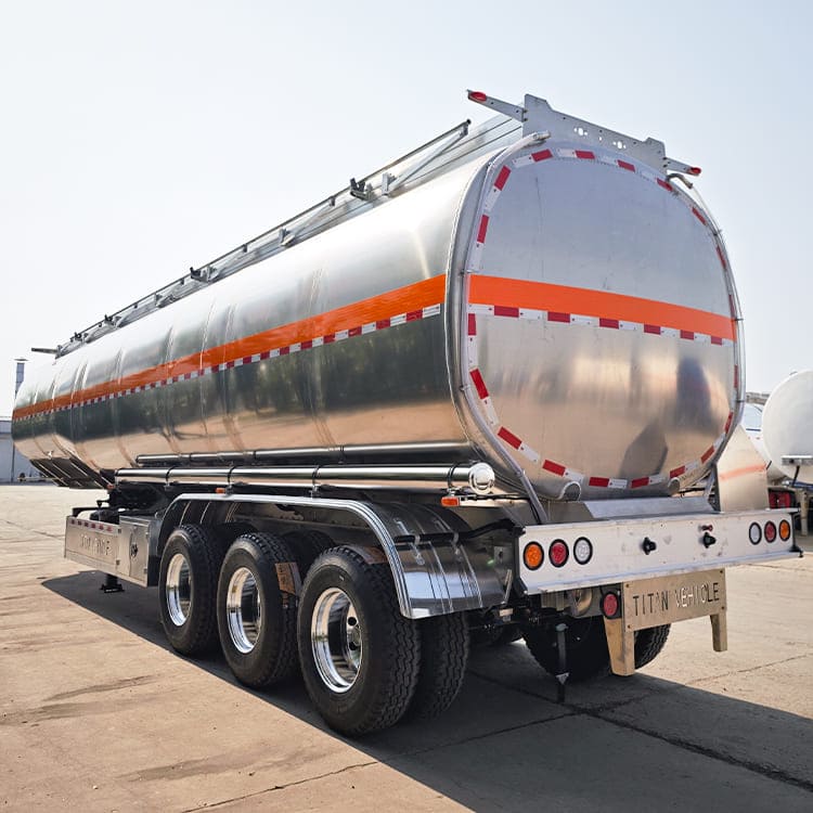 4 Compartments Fuel Tanker