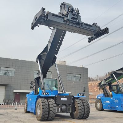 45 Ton Reach Stacker